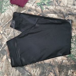 Leggings black size large